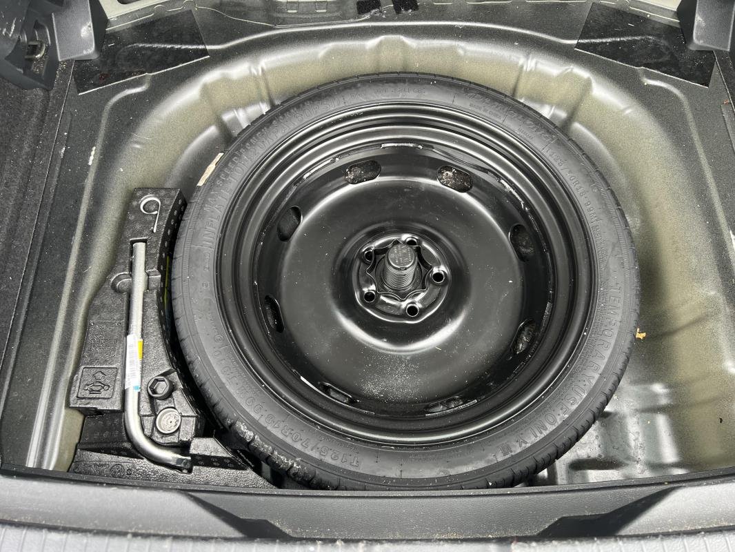 Volkswagen T-Roc - Photo 21