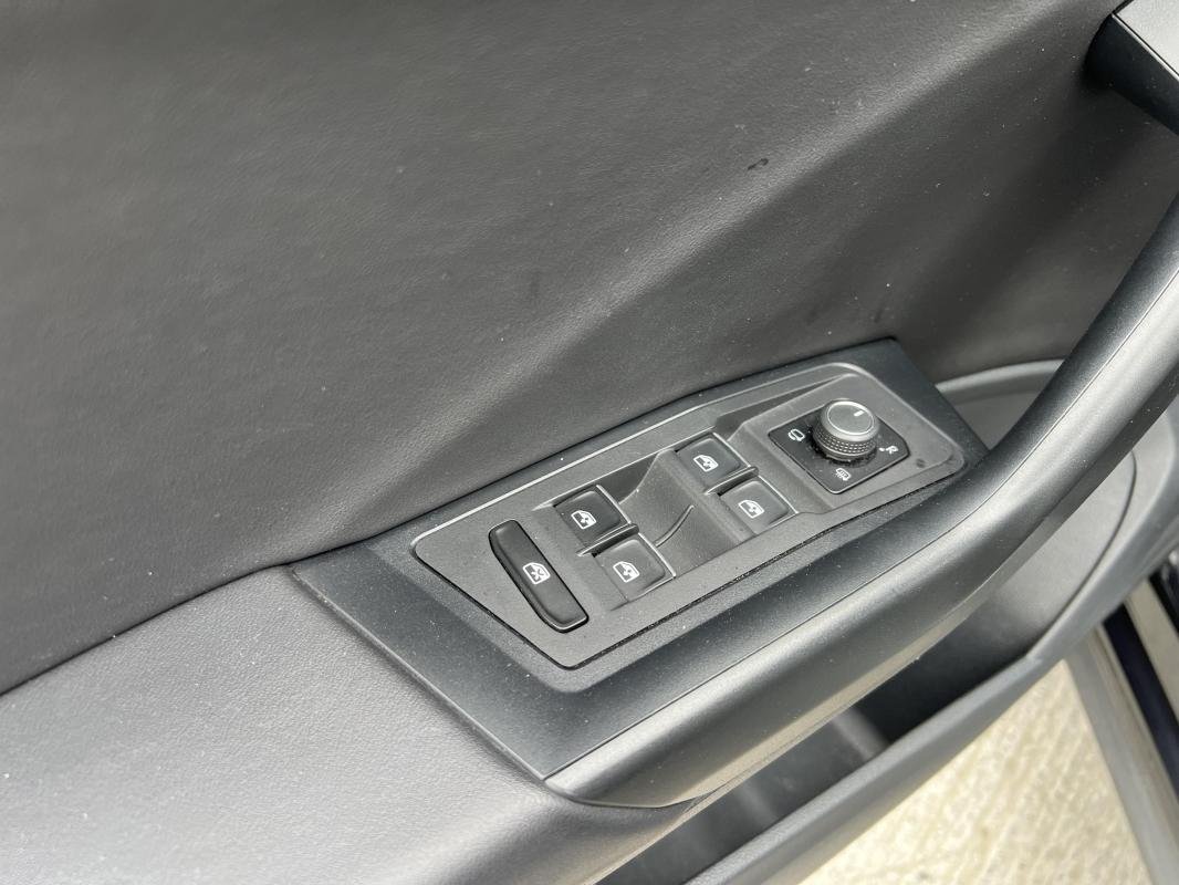 Volkswagen T-Roc - Photo 7