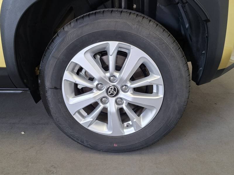 Toyota Yaris - Photo 6