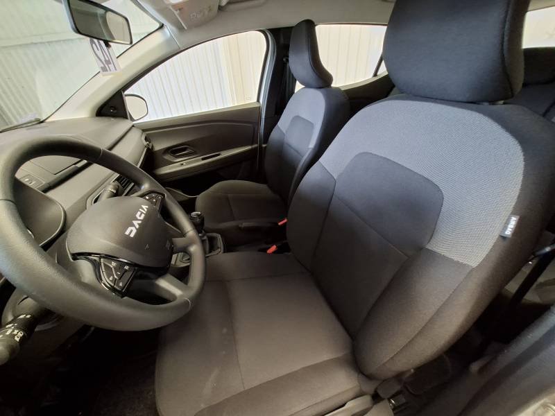 Dacia Sandero - Photo 18