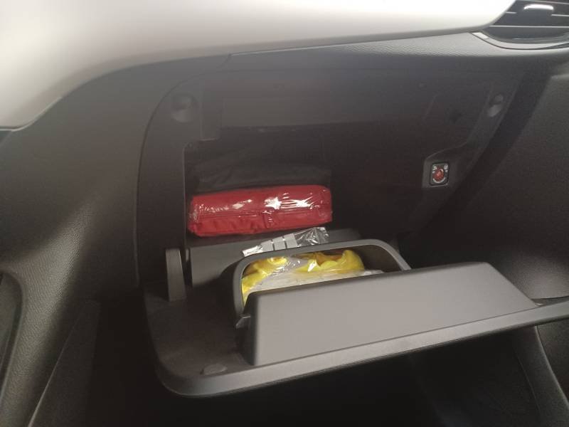 Opel Corsa - Photo 32