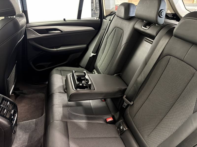 BMW X3 - Photo 24