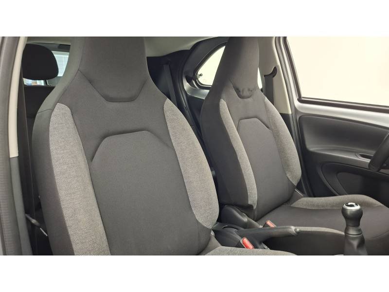 Toyota aygo x - Photo 37