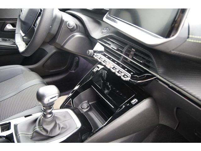 Peugeot 208 - Photo 21