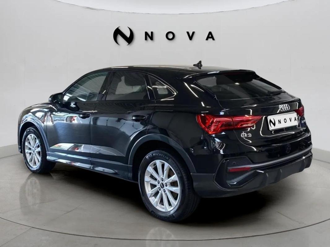 Audi Q3 - Photo 2