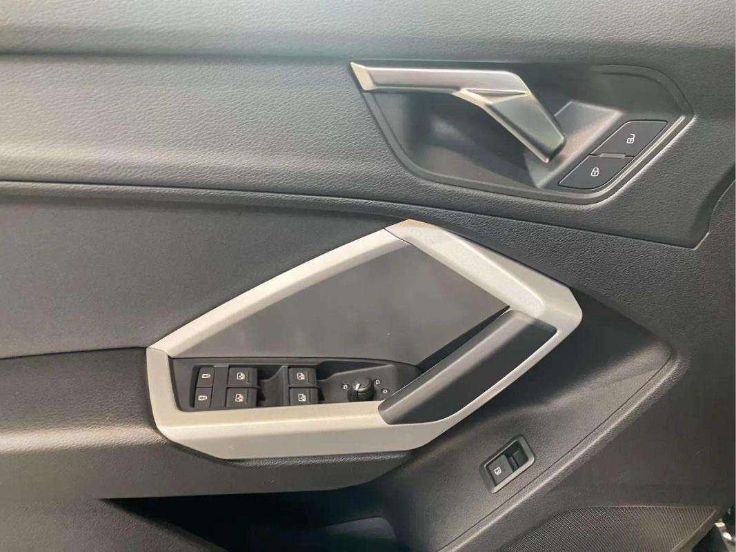 Audi Q3 - Photo 9