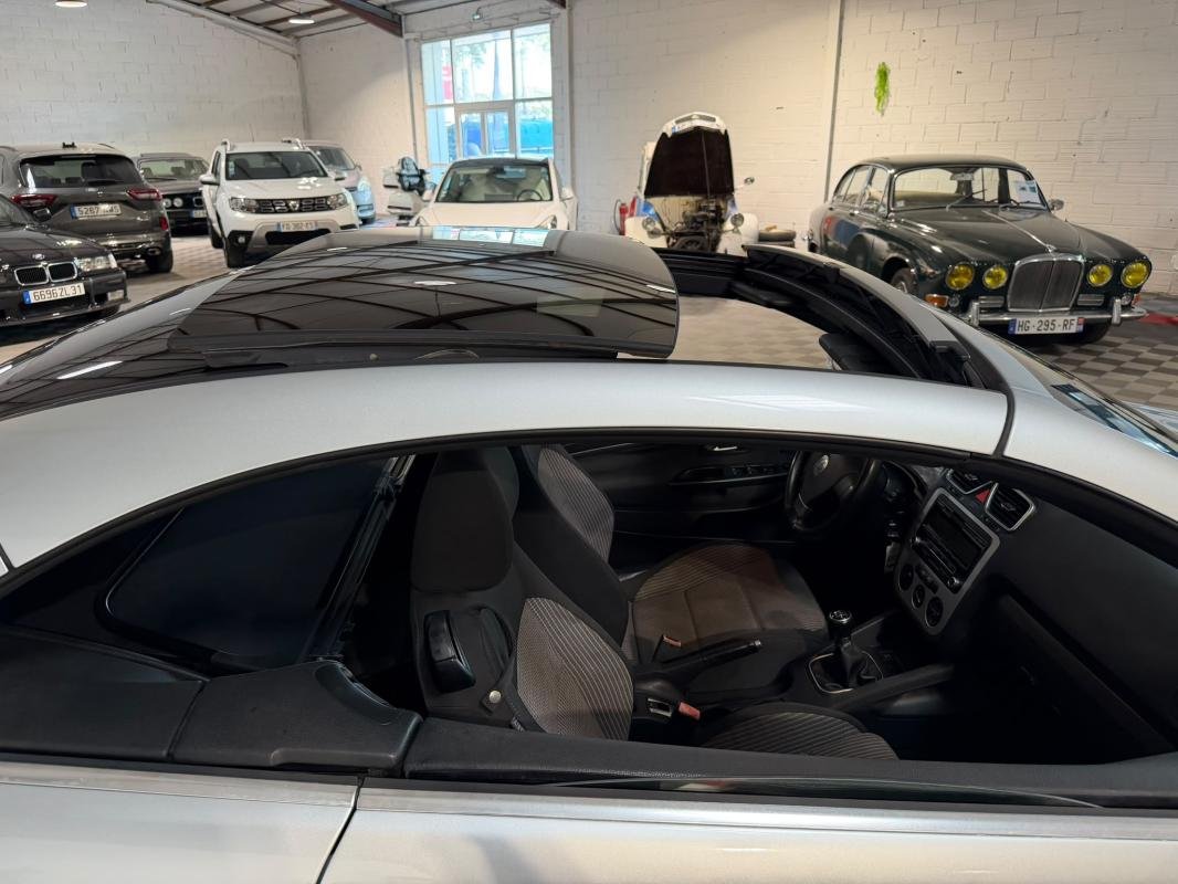 Volkswagen Eos - Photo 13