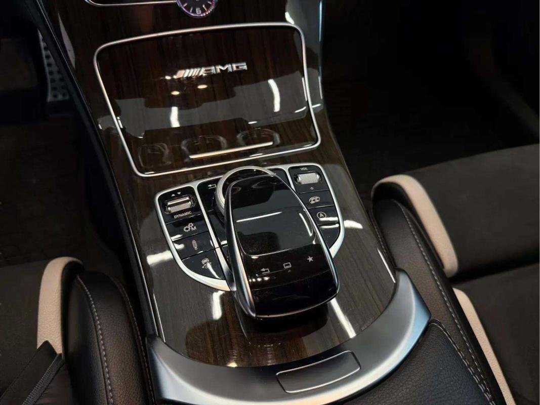 Mercedes Classe C - Photo 11