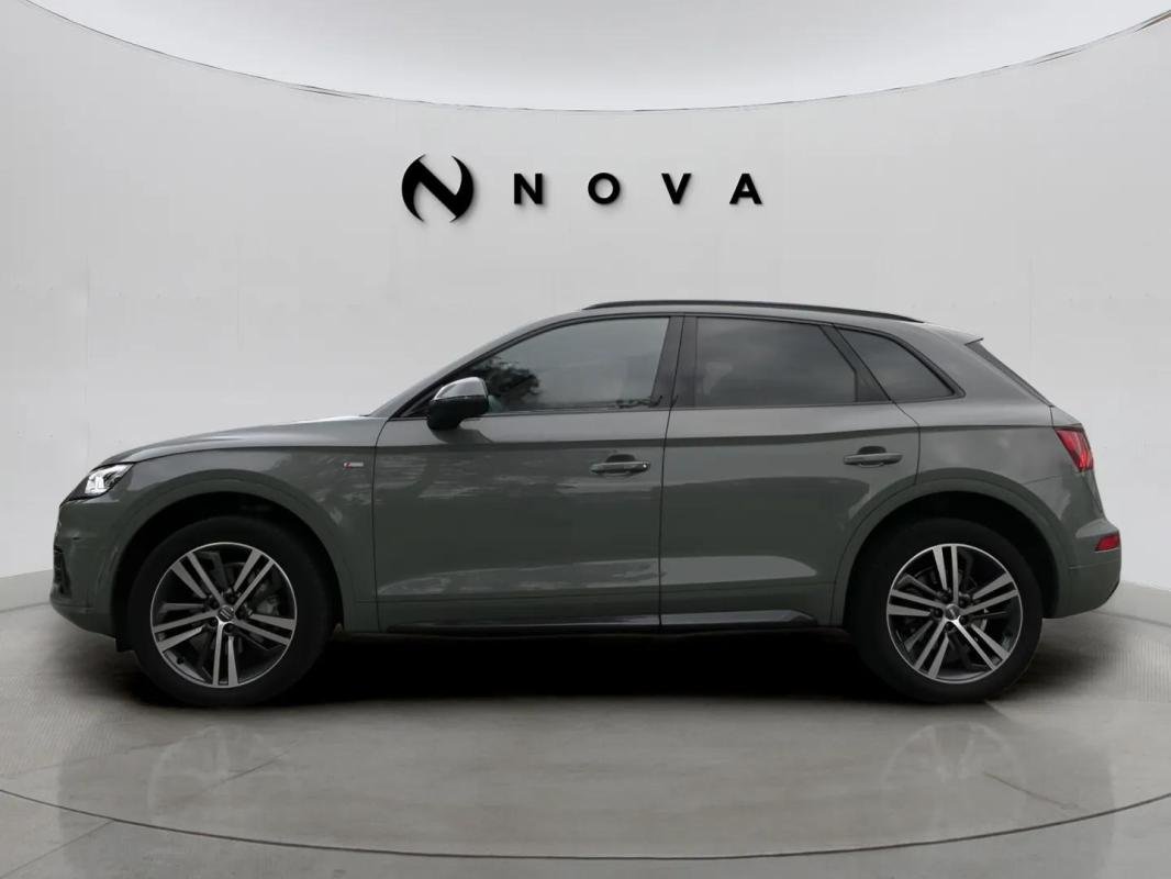 Audi Q5 - Photo 2