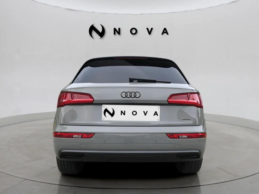 Audi Q5 - Photo 3