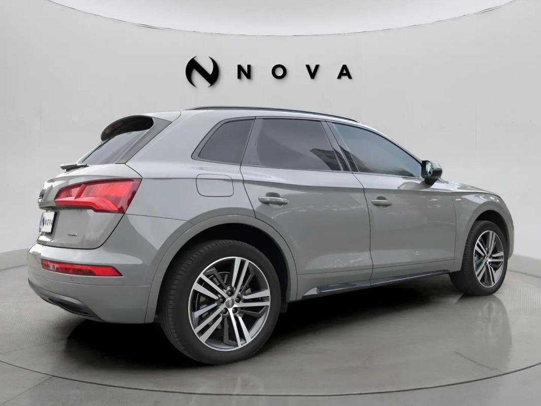 Audi Q5 - Photo 4
