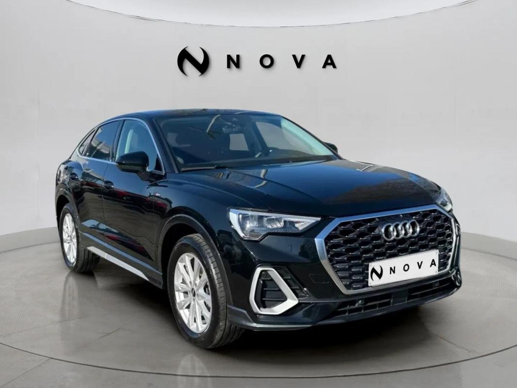 Audi Q3 - Photo 1