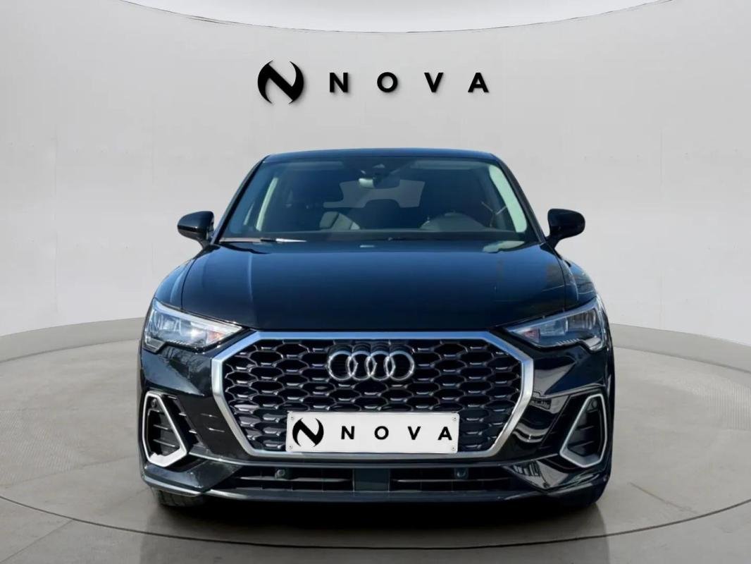 Audi Q3 - Photo 2