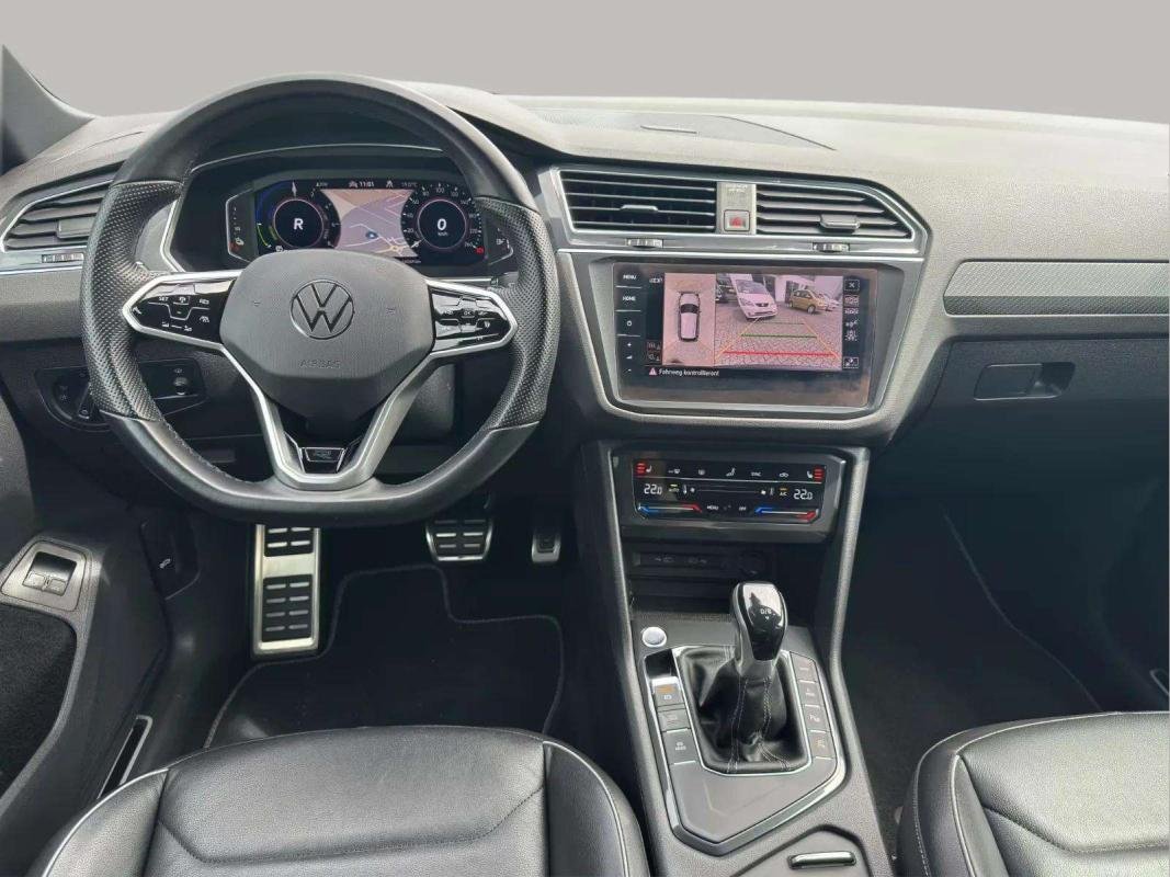 Volkswagen Tiguan - Photo 11