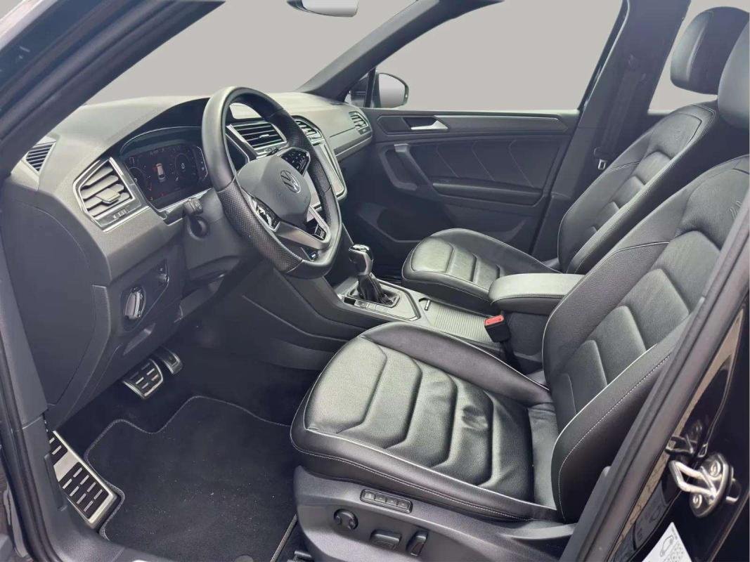 Volkswagen Tiguan - Photo 13