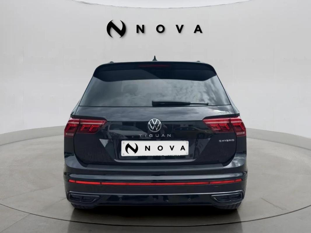 Volkswagen Tiguan - Photo 4