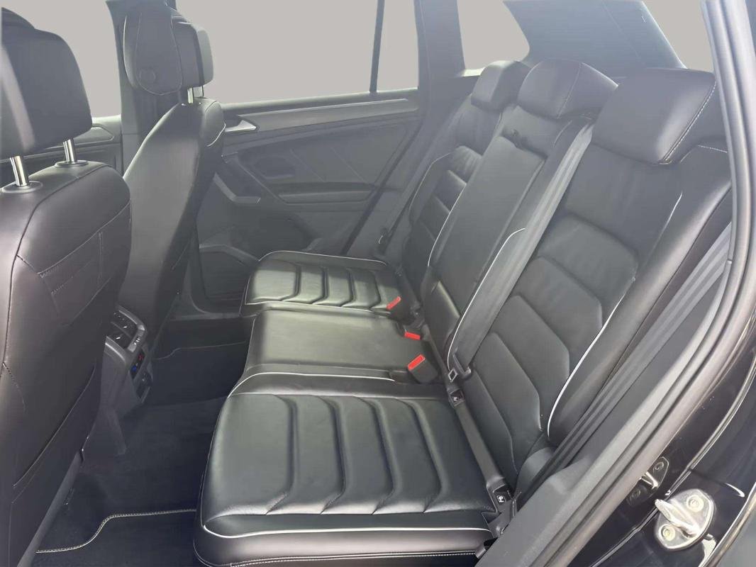 Volkswagen Tiguan - Photo 9