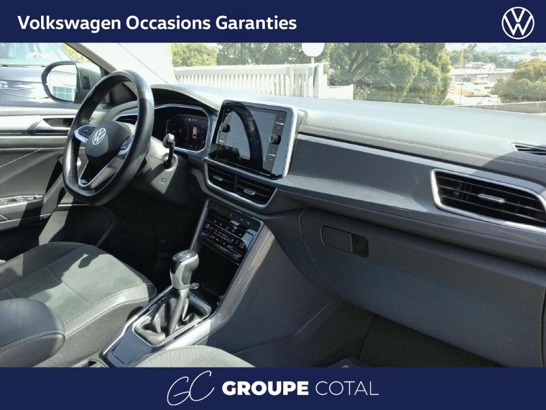 Volkswagen T-Roc - Photo 11