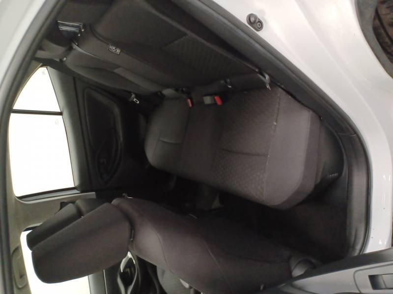 Toyota Yaris - Photo 13