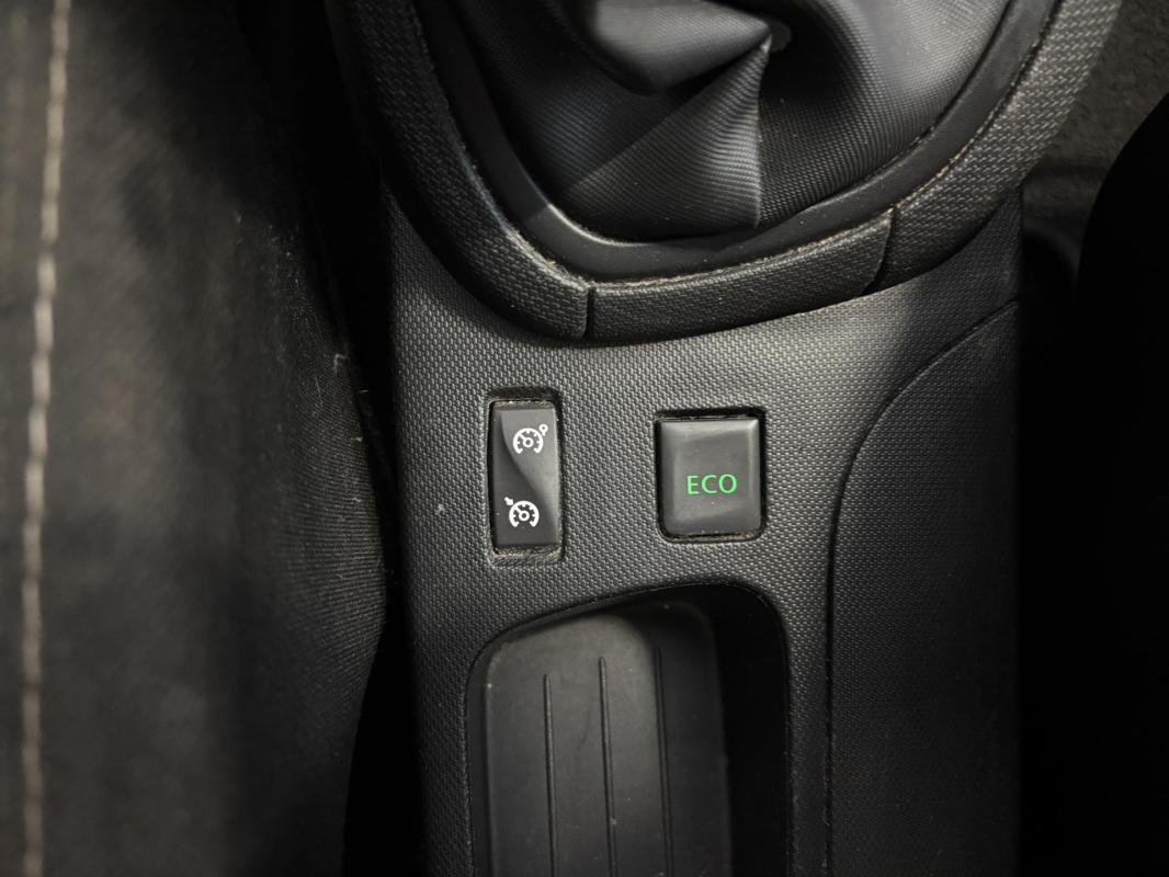Renault Clio - Photo 23