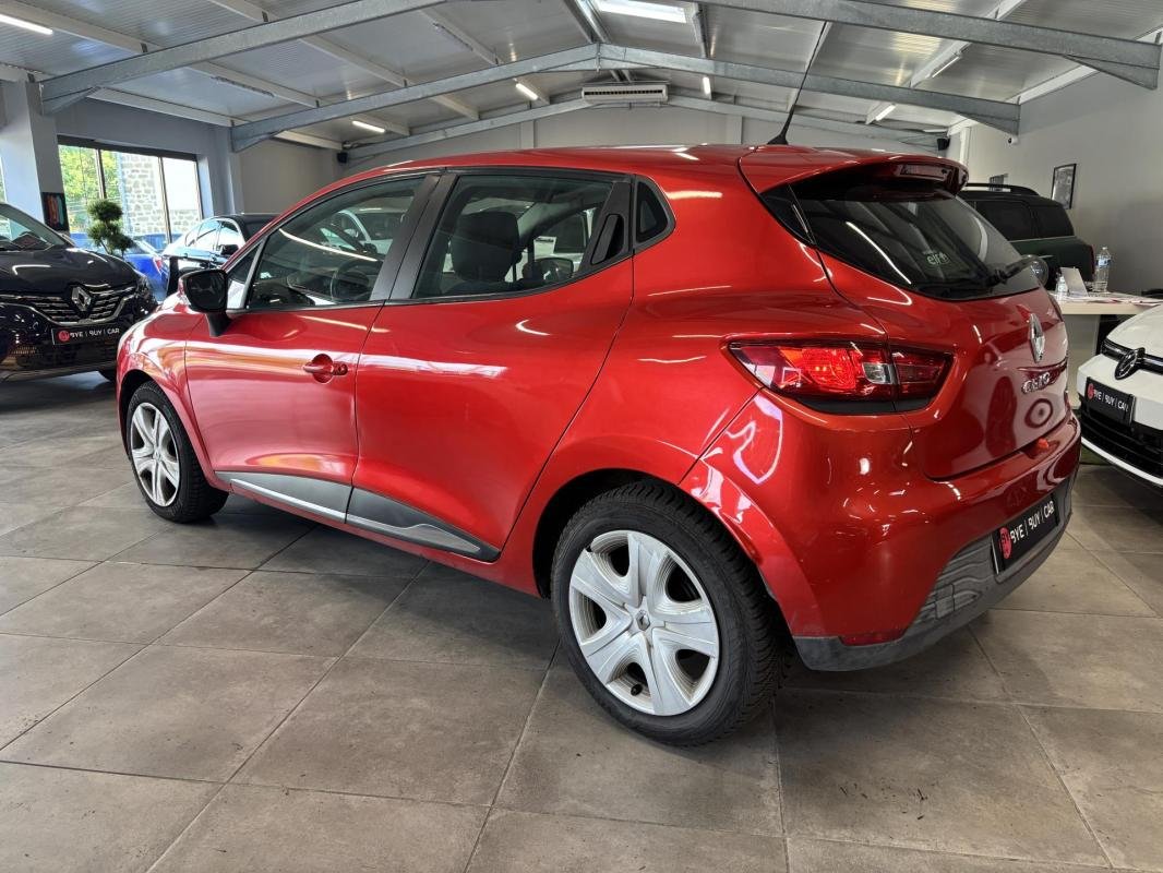 Renault Clio - Photo 4