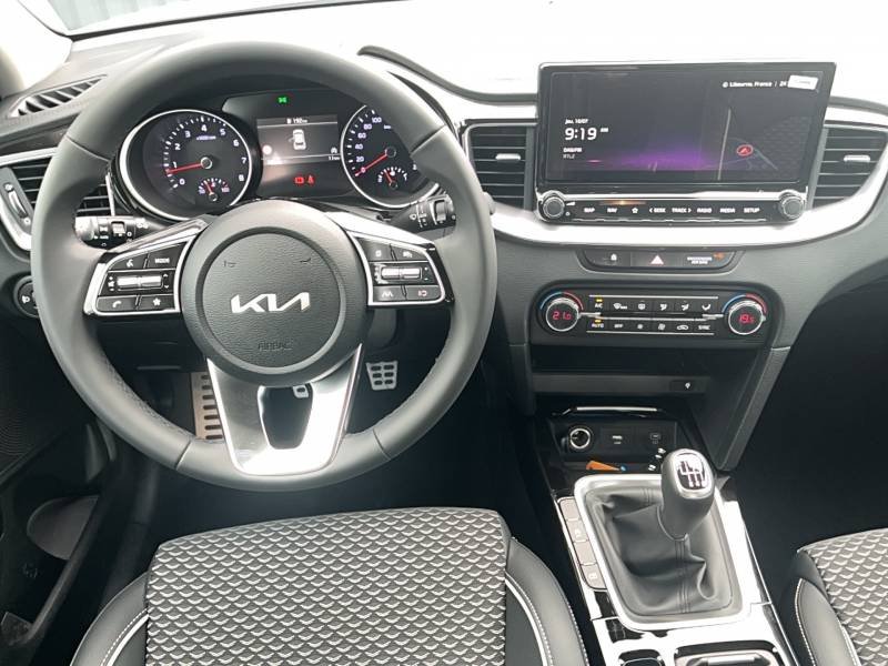 Kia Xceed - Photo 11