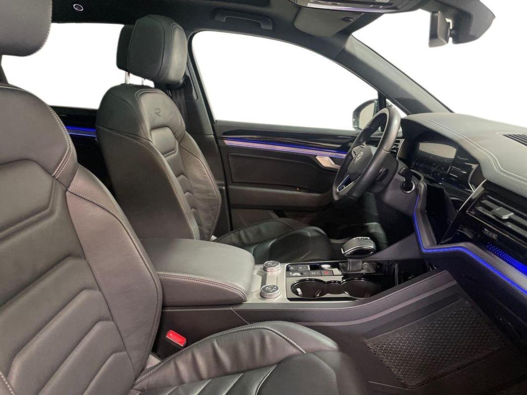 Volkswagen Touareg - Photo 13