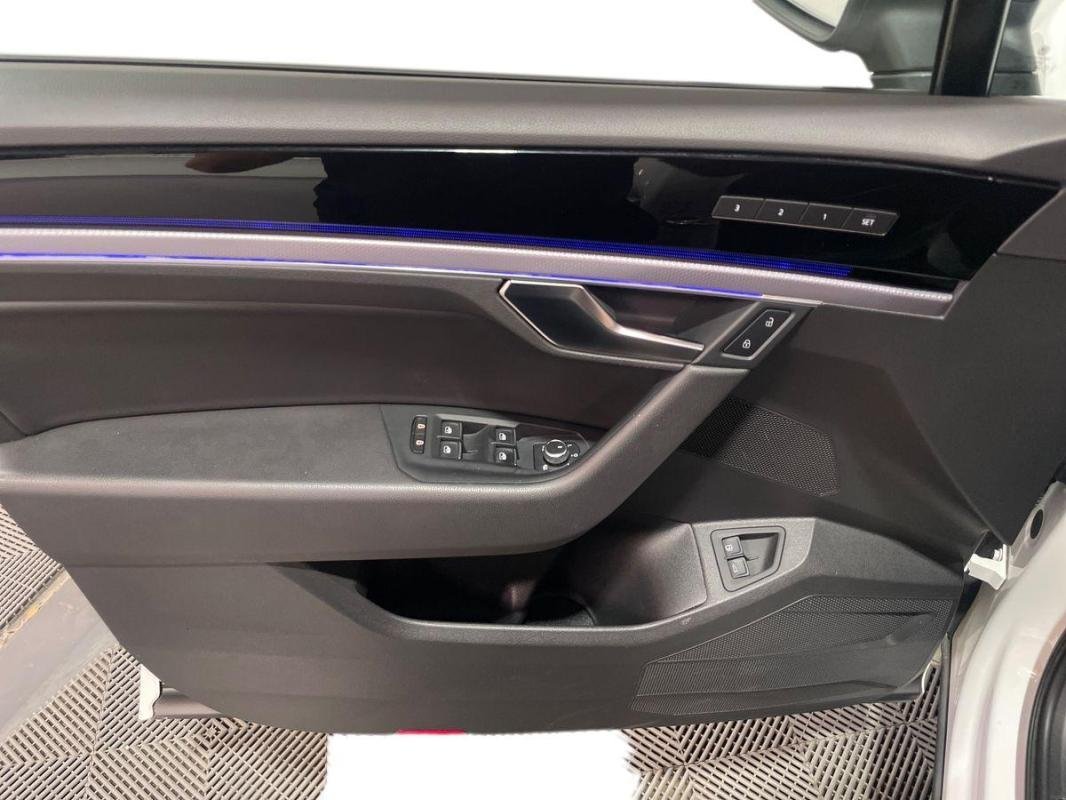 Volkswagen Touareg - Photo 15