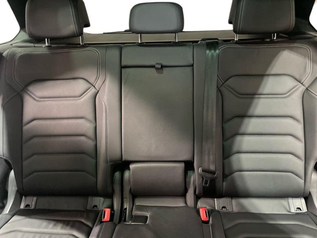 Volkswagen Touareg - Photo 22