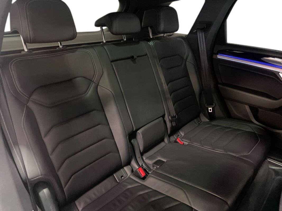Volkswagen Touareg - Photo 23