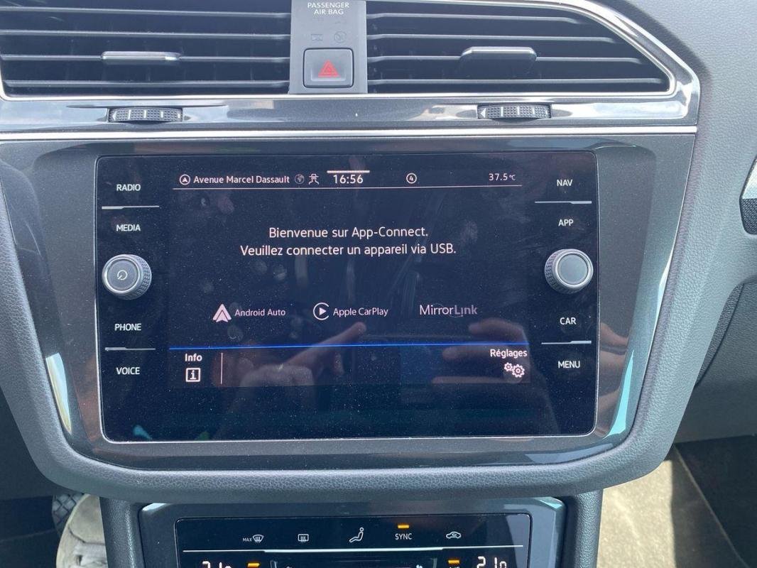 Volkswagen Tiguan - Photo 17