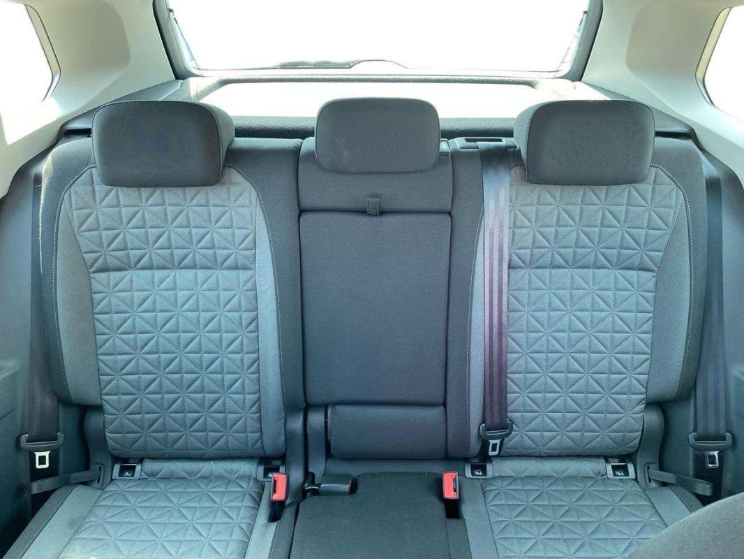 Volkswagen Tiguan - Photo 22