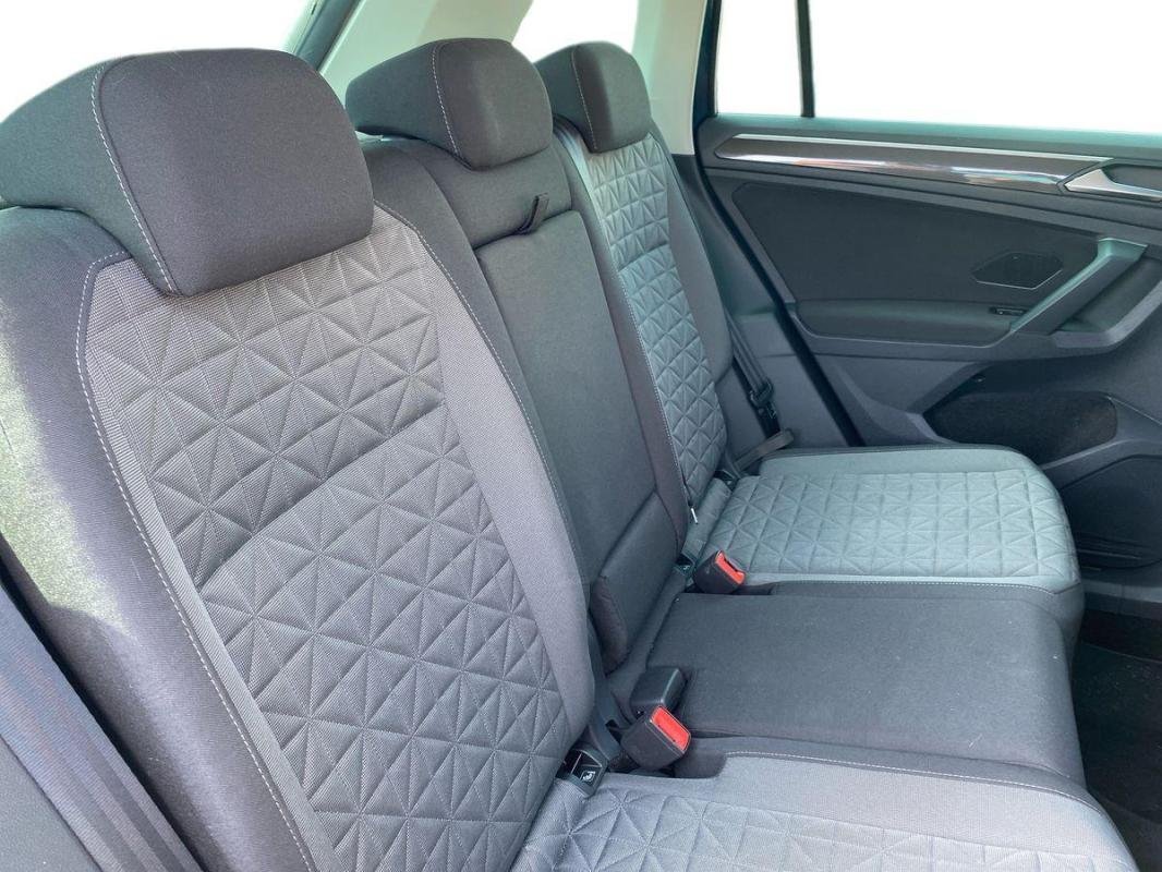 Volkswagen Tiguan - Photo 23