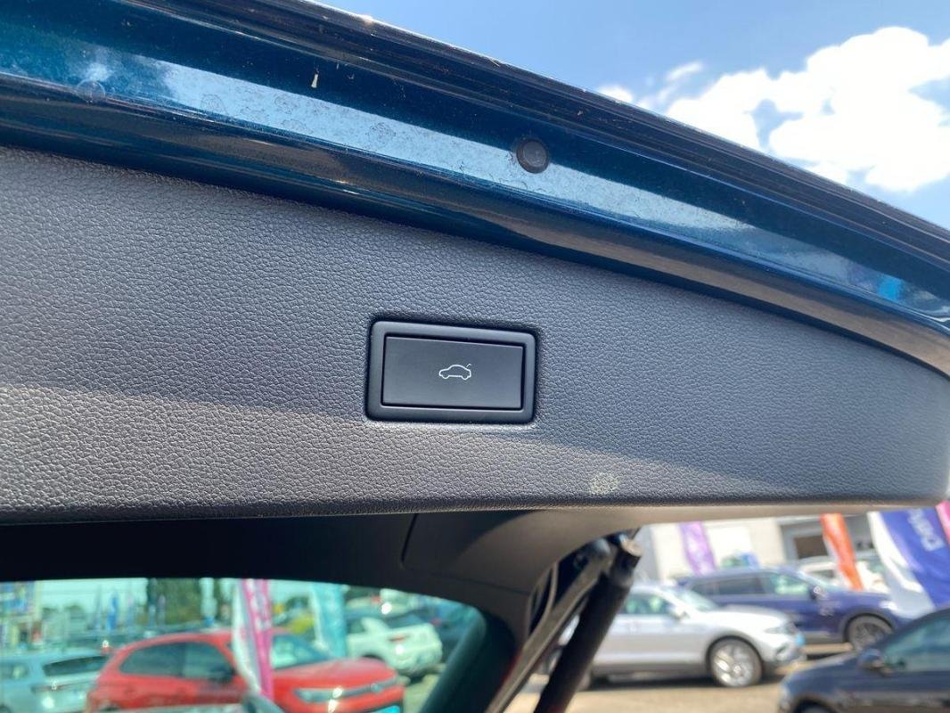 Volkswagen Tiguan - Photo 34