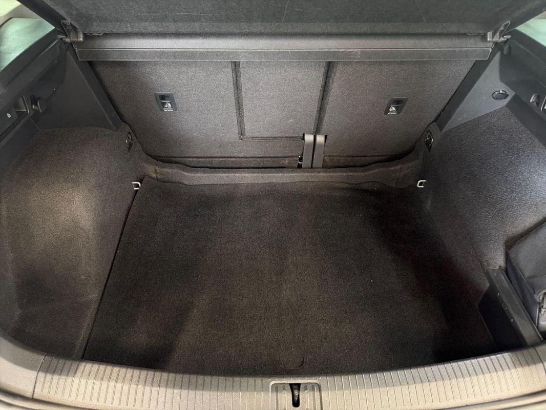 Volkswagen Tiguan - Photo 24