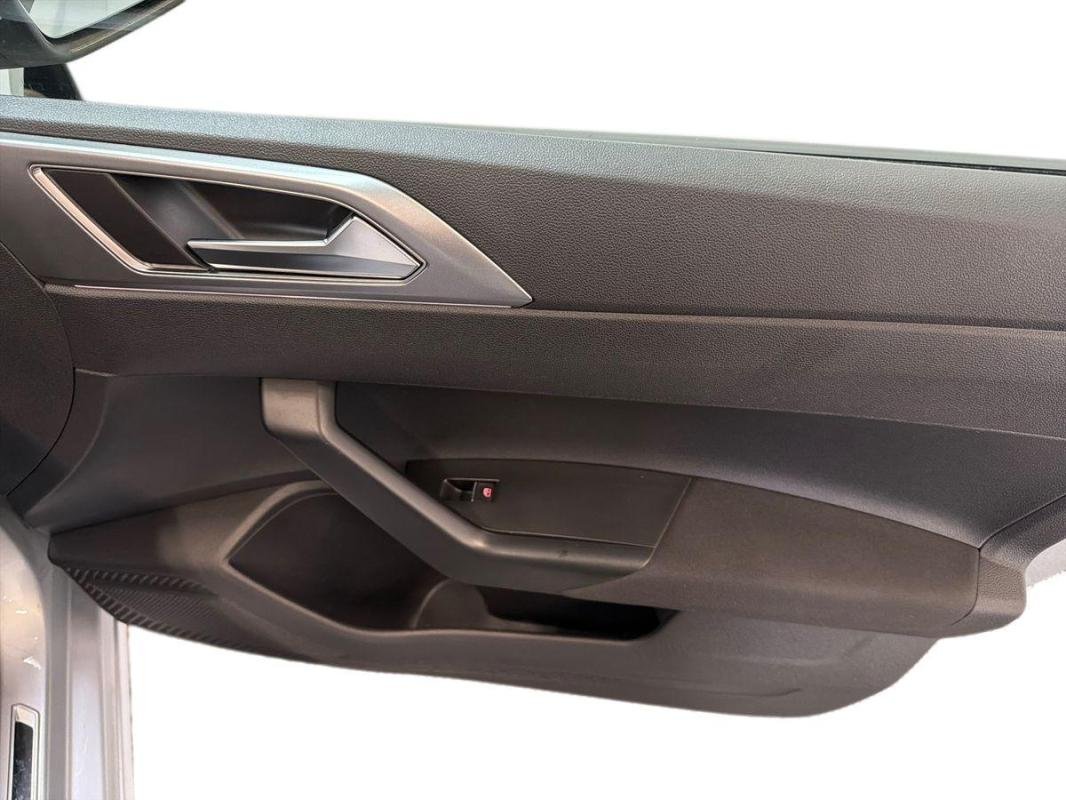 Volkswagen Polo - Photo 15