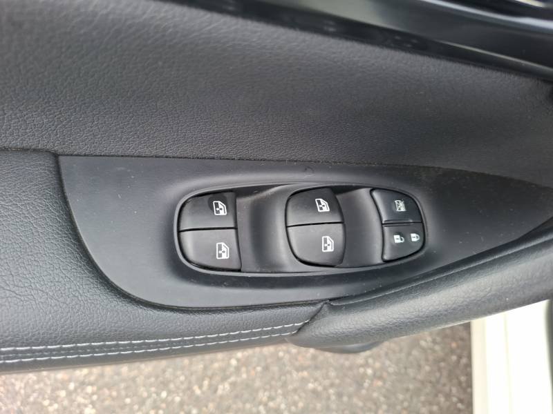 Nissan Qashqai - Photo 23