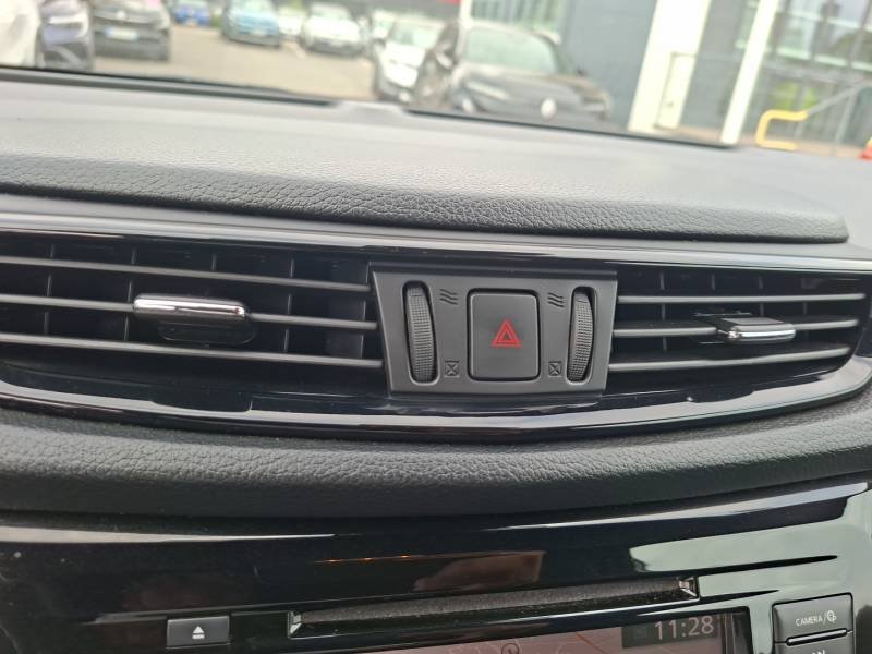 Nissan Qashqai - Photo 32