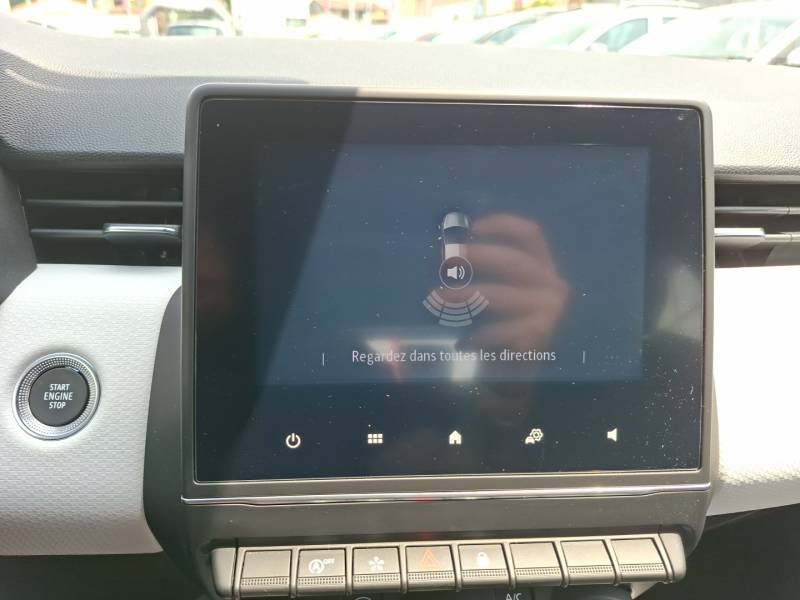 Renault Clio - Photo 22