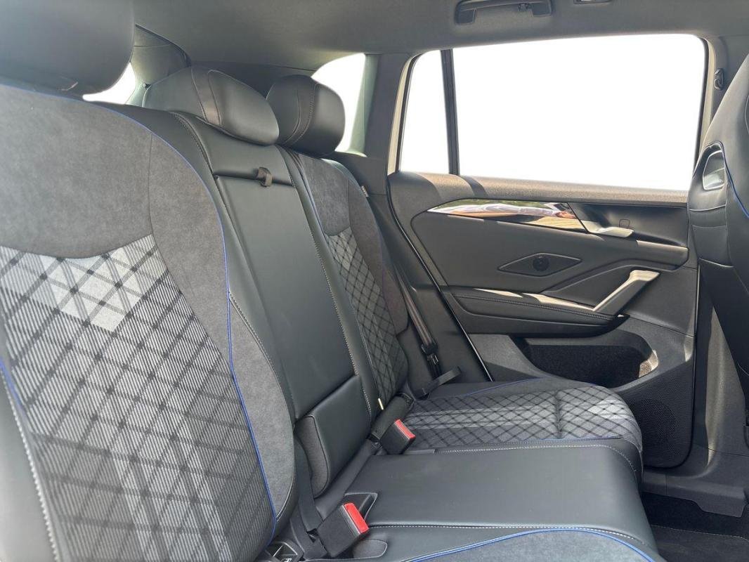 Volkswagen Tiguan - Photo 23
