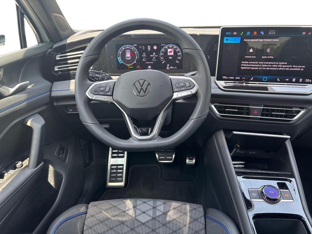 Volkswagen Tiguan - Photo 24