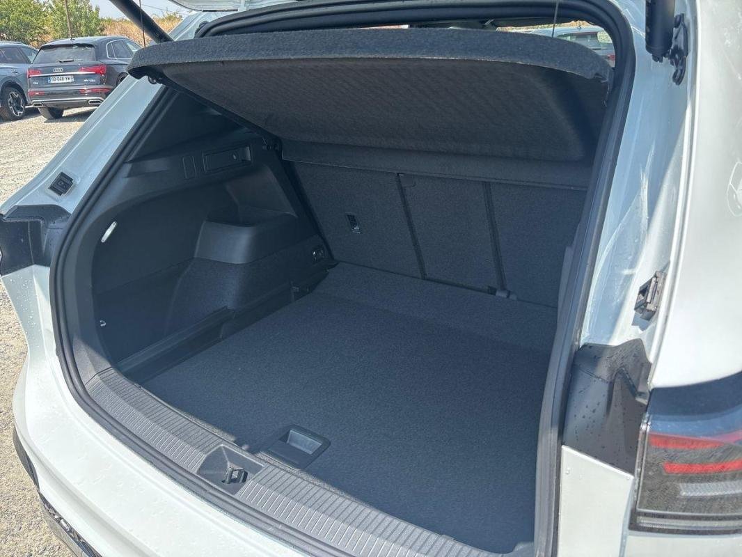Volkswagen Tiguan - Photo 32