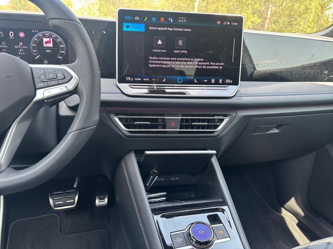 Volkswagen Tiguan - Photo 10