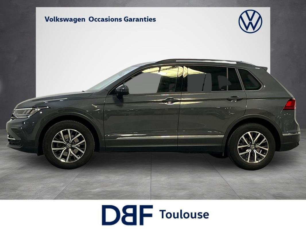 Volkswagen Tiguan - Photo 2