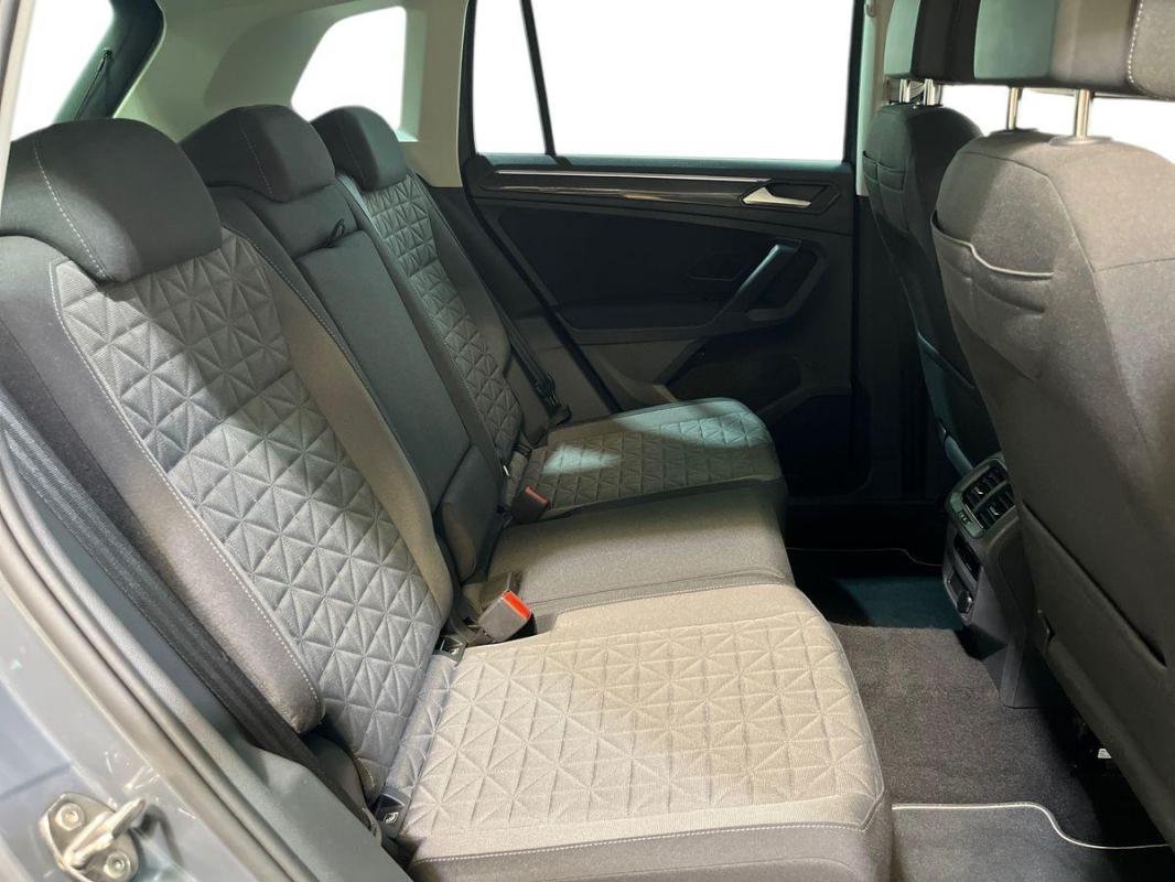 Volkswagen Tiguan - Photo 23
