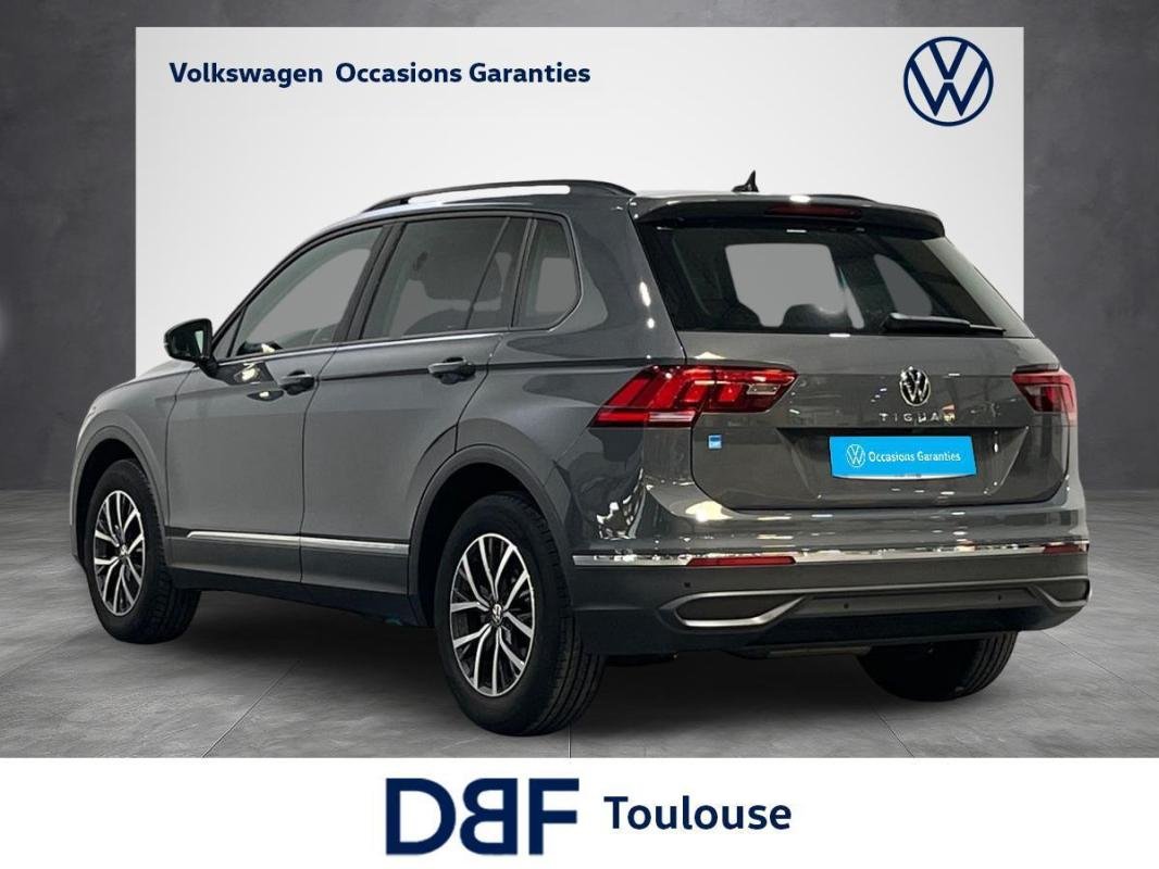 Volkswagen Tiguan - Photo 3