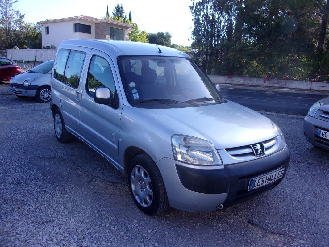 Peugeot Partner - Photo 1