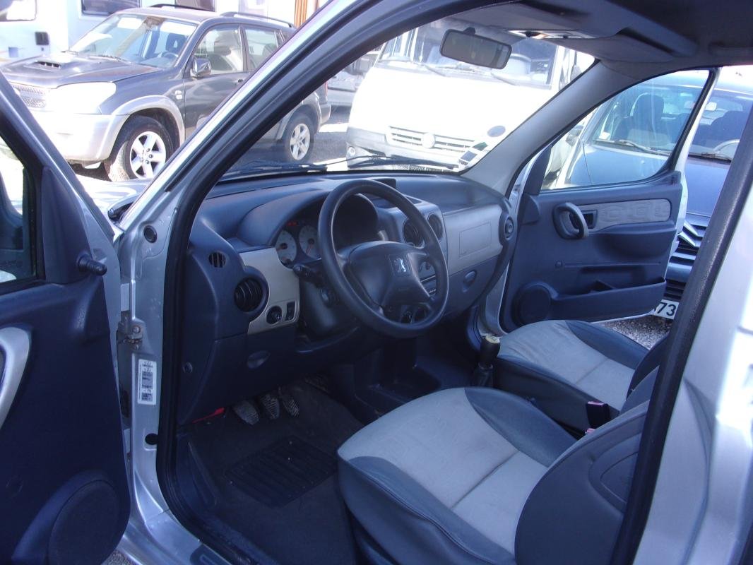 Peugeot Partner - Photo 4