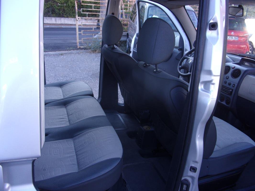 Peugeot Partner - Photo 5