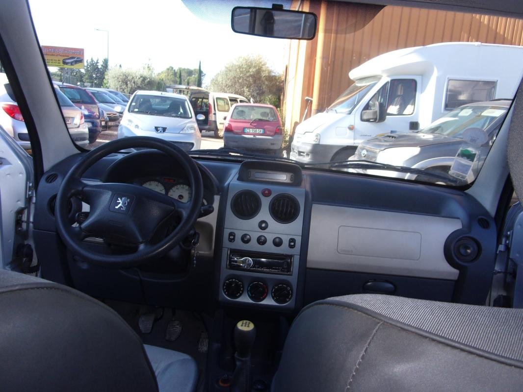 Peugeot Partner - Photo 10